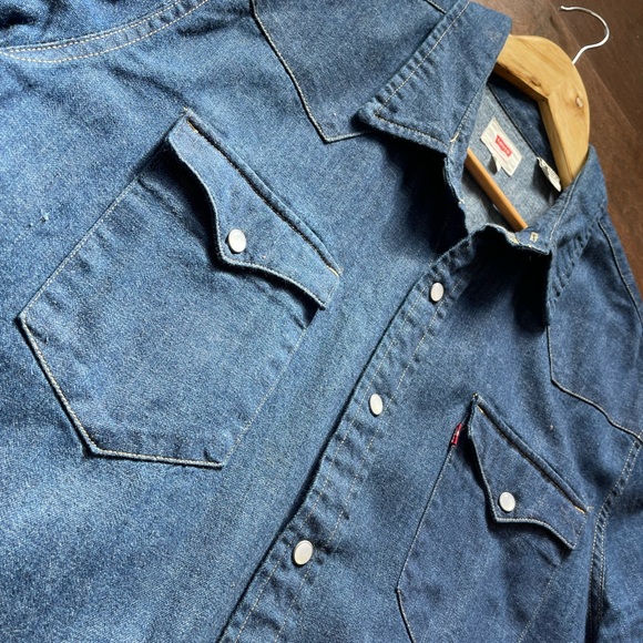 Wrangler pearl snap denim - Picture 2 of 3